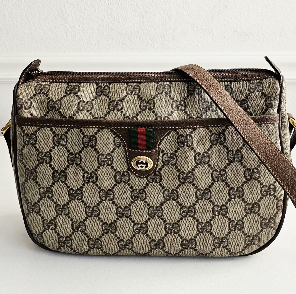 Gucci GG Supreme Sherry Line Crossbody Bag - Picture 16 of 16